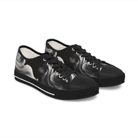 Stylish Women's Low Top Sneakers with Abstract Swirl Design